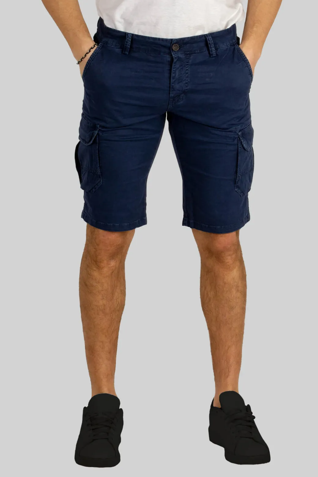 Bermuda uomo modello cargo in puro cotone