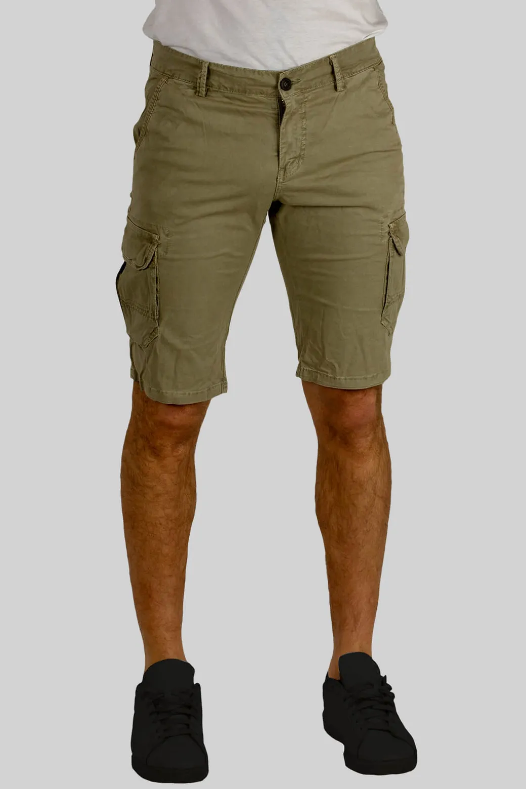 Bermuda uomo modello cargo in puro cotone