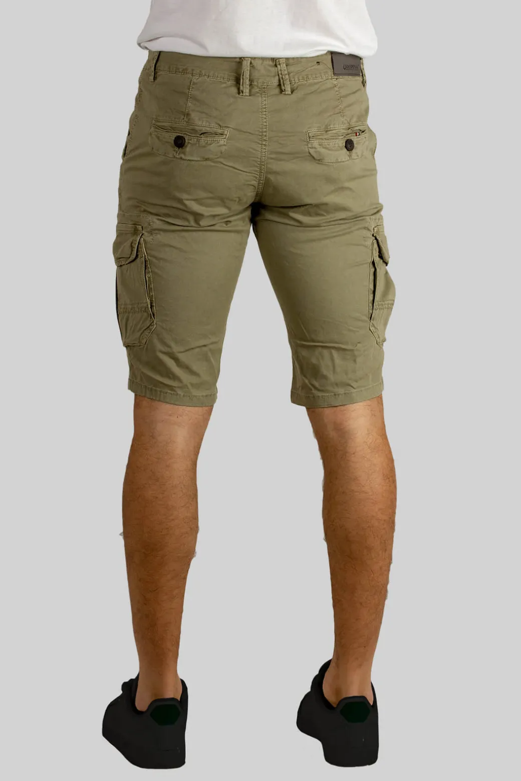 Bermuda uomo modello cargo in puro cotone