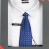 Camicia bianca collo classico con cravatta in scatola regalo